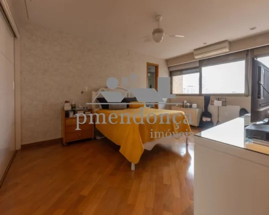 Imagem Apartamento 4 quartos, 5 vagas, 240 m2