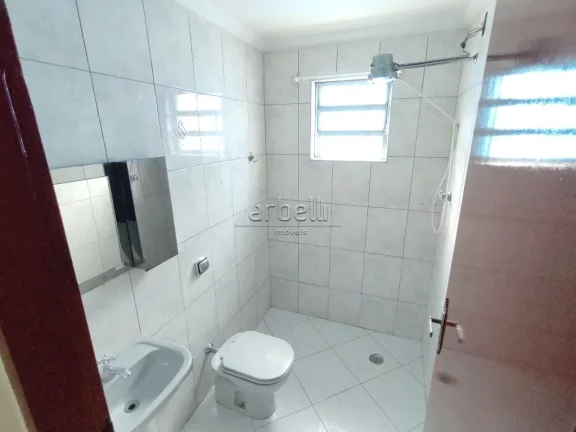 Imagem Sobrado em excelente estado de conservação! - 4 dormitórios sendo uma suíte master com Hidromass...