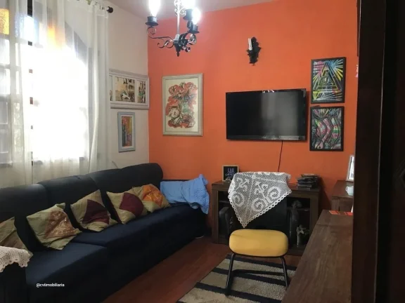 Imagem Apresentamos uma excelente casa localizada no charmoso bairro Santa Inês, a poucos metros da Avenid...