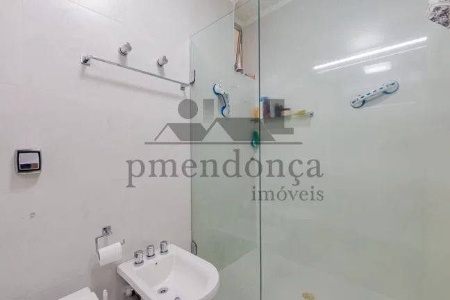 Imagem Apartamento na Alameda Lorena com 123m², 3 quartos (1 suíte) e 1 vaga.