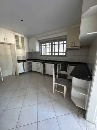 Imagem Casa com 3 dormitórios sendo 1 suíte e 2 vagas - Guanabara | Joinville/SC