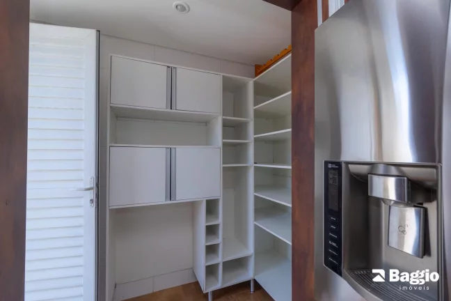 Imagem Casa térrea em condomínio em Santa Felicidade 2 suites