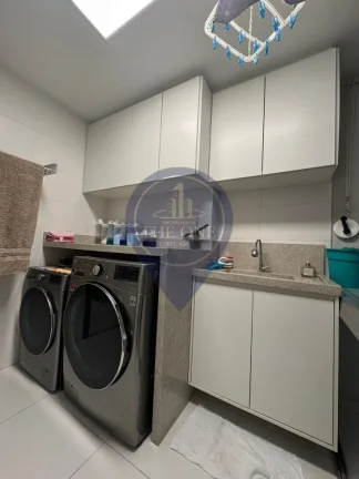 Imagem Imperdível Apartamento à Venda em São Paulo-SP, Vila Dom Pedro I: 4 Quartos, 3 Suítes, 2 Salas, 4 Banheiros, 2 Vagas, 160m²!