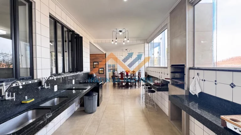 Imagem Casa à Venda no Bairro das Águas - 4 Dormitórios em Ipatinga