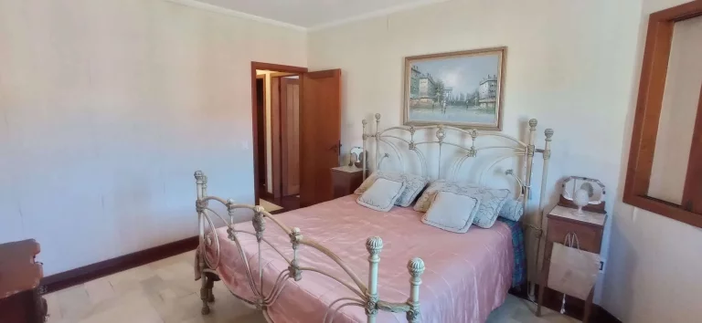 Imagem Casa à Venda com 346 m², 6 Dormitórios, 3 Suítes, Córrego Grande, Florianópolis/SC
