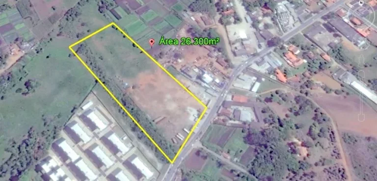 Imagem Área comercial à venda, Parque Santa Rosa, Suzano, com 100 metros de Frente para a Estrada dos Fernandes.