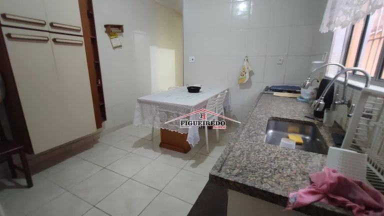 Imagem Sobrado à venda, 144 m² por R$ 795.000,00 - Canto do Forte - Praia Grande/SP