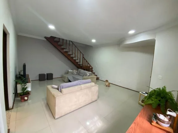 Imagem Sobrado com 2 dormitórios à venda, 190 m² por R$ 600.000,00 - Jardim Estela - Poá/SP