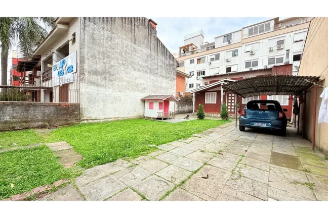 Imagem Terreno à venda em Porto Alegre, Jardim Botânico, 250m2
