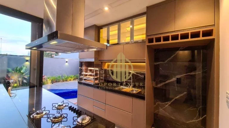 Imagem Sobrado no Vivendas da Mata com 3 suítes e piscina.