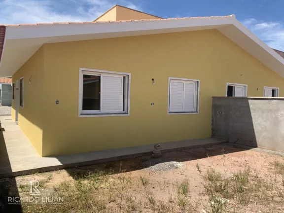 Imagem Casa térrea de condominio com 3 dormitórios sendo uma suite, duas vagas e quintal - A VENDA!!!