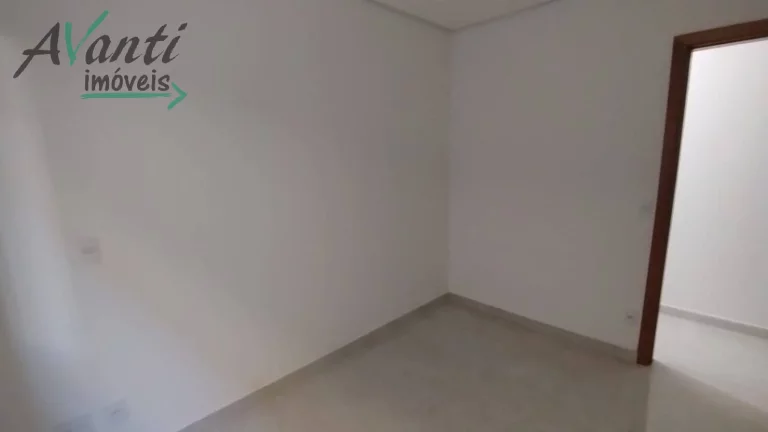 Imagem Casa Sobreposta Baixa 3 Dormitórios no Embaré - Santos | Avanti Imóveis