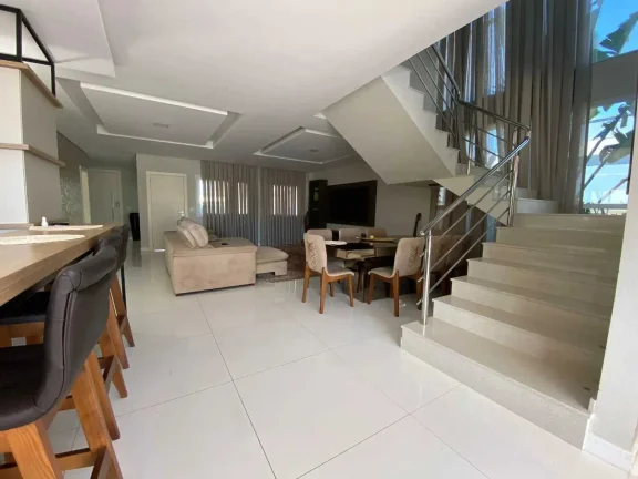 Imagem Casa mobiliada no Condomínio Caledônia com 4 dormitórios sendo 3 suítes e 4 vagas em Camboriú