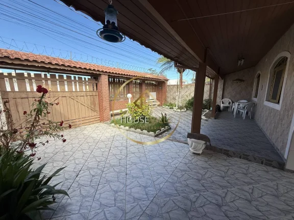 Imagem Casa Térrea 2 dormitórios com Edícula, Golfinho, Caraguatatuba.