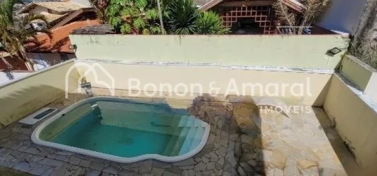 Imagem Linda casa à venda em condomínio fechado na cidade de Valinhos, SP. 

Este encantador sobrado ofer...
