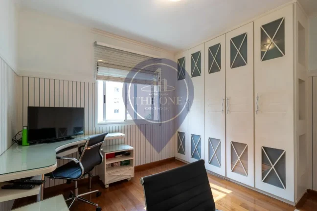 Imagem Apartamento de Luxo à Venda em Indianópolis, São Paulo - 3 Quartos, 3 Suítes, 2 Salas e 195m² de Pura Sofisticação!