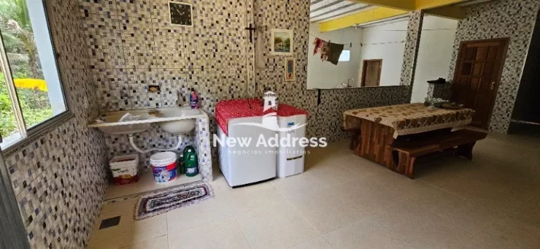 Imagem Sítio com 20.000m² e Casa Charmosa de 140m², 2 Quartos, 2 Tanques de Peixe e Área de Plantação Extensa. Ideal para quem busca tranquilidade e produtividade.