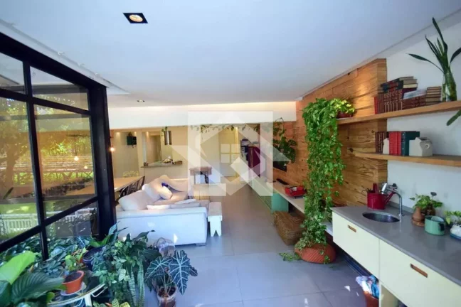 Imagem Apartamento mobiliado de 131m² com 3 quartos e 2 vagas na Barra da Tijuca