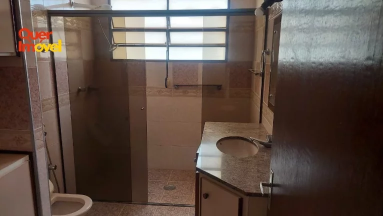 Imagem Oportunidade Exclusiva! Apartamento à venda no Centro de Ribeirão Preto-SP, 2 quartos, 1 sala, 1 banheiro, 96m². Quer Imóvel Negócios Imobiliários.