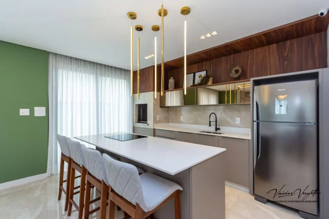 Imagem Apartamento 4 ou + dormitórios para Venda em Balneário Camboriú / SC no bairro Pioneiros