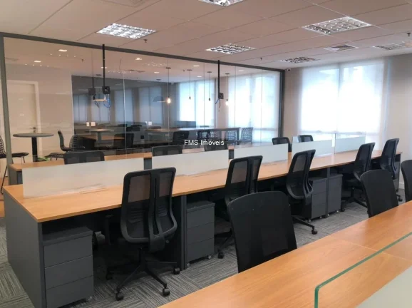 Imagem Conjunto comercial mobiliado com 300m2 no Itaim Bibi