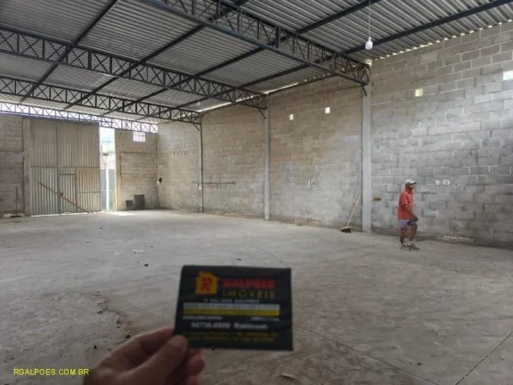 Imagem Galpão para Locação em DUQUE DE CAXIAS, Jardim Anhanga, 2 banheiros