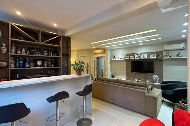Imagem Copacabana - Residencial › Apartamento com 3 quarto(s) a Venda
