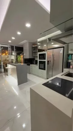 Imagem Casa em Condomínio para Venda em Cuiabá / MT no bairro Condomínio Primor das Torres