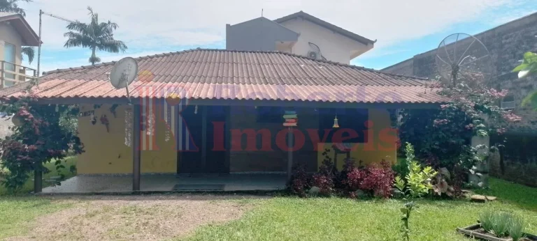 Imagem Casa Frente Avenida Comercial com Alto Potencial de Valorização