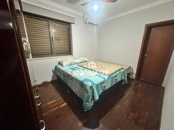 Imagem Casa com 4 dormitórios à venda, 400 m² por R$ 1.900.000,00 - Vila de Furnas - Itumbiara/GO