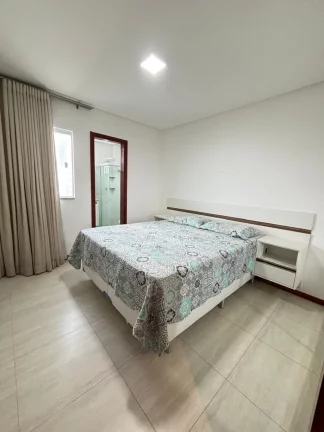 Imagem Apartamento à venda em Vitória da Conquista-BA, bairro Candeias: 2 quartos, 1 suíte, 2 salas, 2 banheiros, vaga de garagem!
