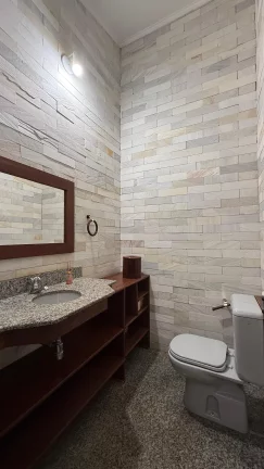 Imagem CASA Á VENDA NO PARQUE CASTELO COM 502 METROS DE TERRENO EM FRANCA/SP
