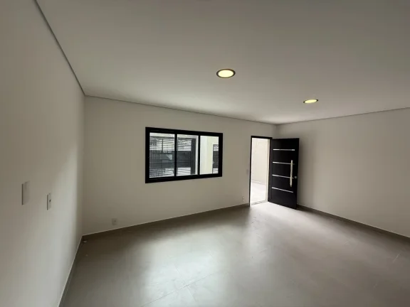 Imagem Casa à Venda com Piscina e Salão de Lazer no Portal dos Ipês - Cajamar/SP