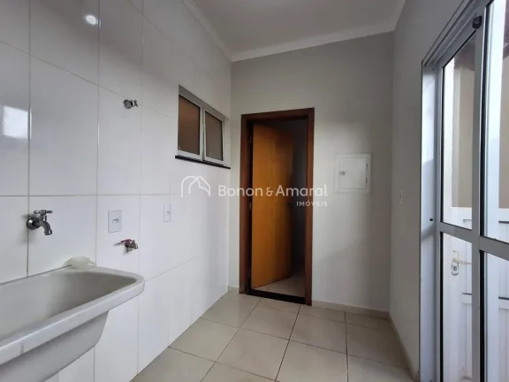 Imagem Ótima oportunidade com um preço imperdível!!

Esta casa está localizada em um condomínio fechad...