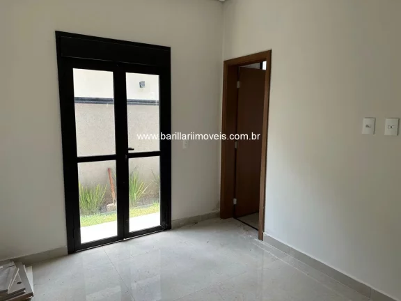 Imagem Imperdível! Casa de alto padrão à venda em Ribeirão Preto-SP, Condomínio Praça dos Pássaros: 3 quartos, 3 suítes, 2 salas, 5 banheiros, 4 vagas de garagem, 200m². Venha conferir!