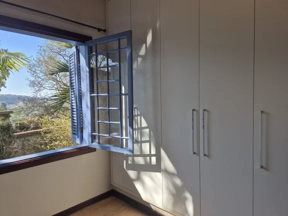 Imagem Casa dos Sonhos em Condomínio Flamboyant – Vista Exclusiva para a Pedra Grande, Atibaia/SP