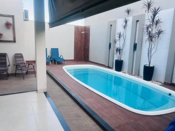 Imagem Casa com espaço para locação no Agudo Romão