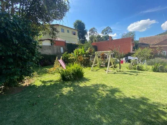 Imagem Casa para Venda em Teresópolis / RJ no bairro Golfe