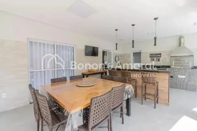 Imagem Linda casa à venda no Swiss Park em Campinas - SP.

Linda casa à venda com quatro quartos sendo to...