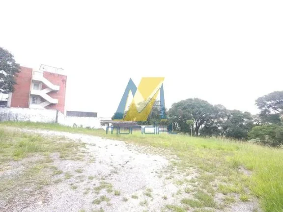Imagem Área ampla em avenida estratégica pronta para grandes operações