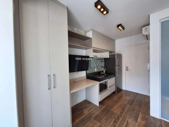 Imagem Studio de luxo à venda na Vila Olímpia, São Paulo-SP: 1 quarto, 1 suíte, 1 sala, 1 banheiro, 1 vaga, 25m². Venha conferir!
