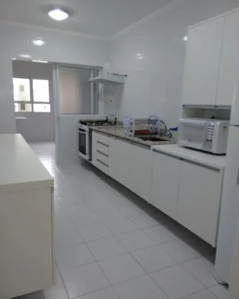 Imagem Apartamento à venda no Guarujá na Praia das Pitangueiras.