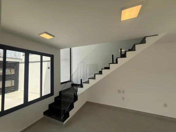 Imagem Linda Casa com Piscina no Residencial Nova Jaguari