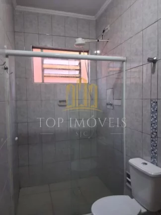 Imagem Espaçosa casa três dormitórios próximo ao shopping oriente