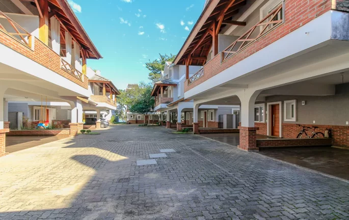 Imagem Casa à venda no bairro Tristeza - Porto Alegre/RS