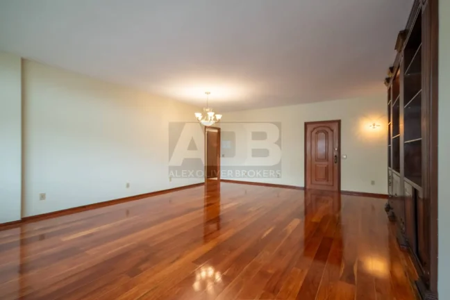 Imagem Apartamento à venda em Copacabana, 3Qtos, 143m2, 1vaga, na Barão de Ipanema
