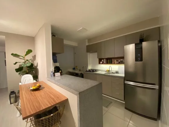 Imagem Belissimo apartamento todo em porcelanato e todo decorado, pronto para morar contendo ampla sala 2 a...