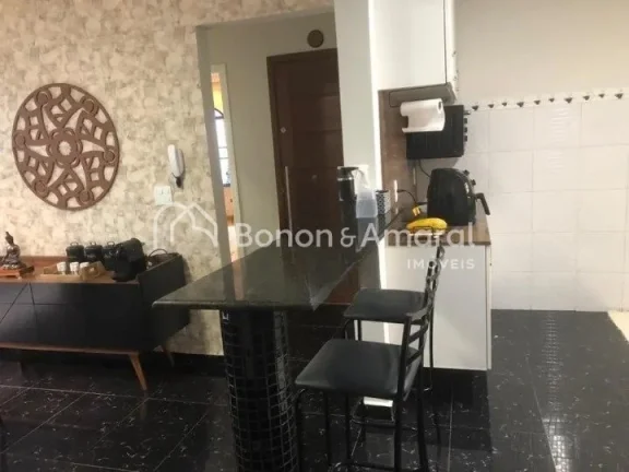 Imagem Casa à venda no Parque Taquaral com 170 m² de área construída, este imóvel oferece diversas com...