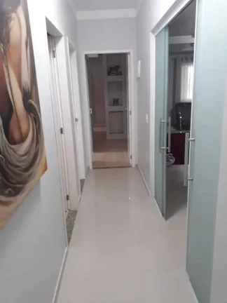 Imagem Casa com 4 dormitórios sendo 1 suíte e 3 vagas - Boa Vista | Joinville/SC