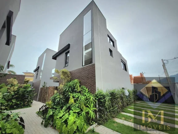 Imagem Belíssima casa assobradada em condomínio fechado